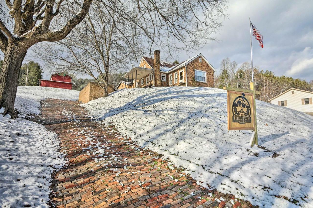 Hilltop Home With Grill, In Wayne Natl Forest โลแกน ภายนอก รูปภาพ